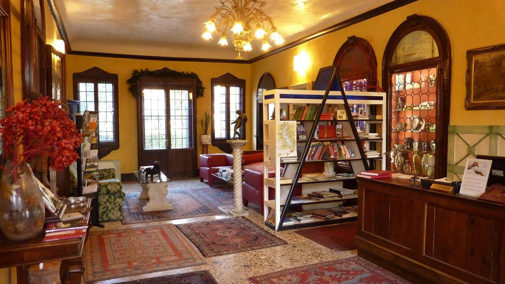 Villa Alberti دولو المظهر الخارجي الصورة