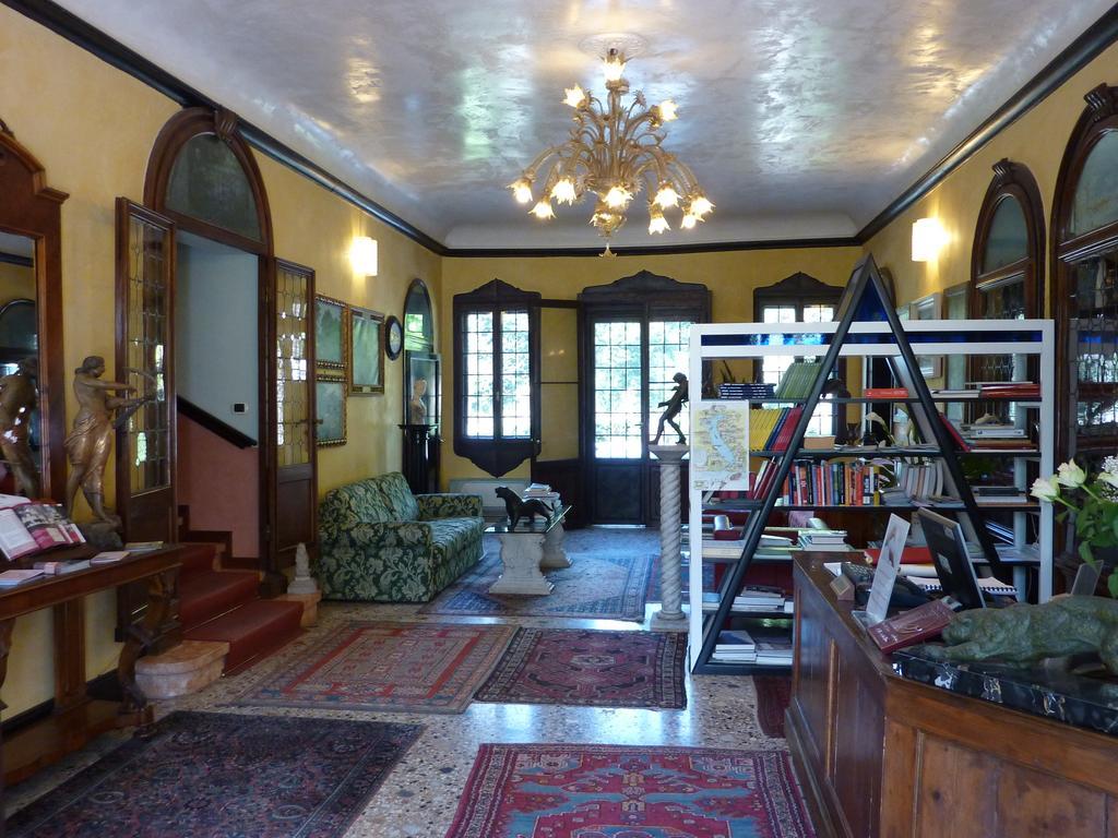 Villa Alberti دولو المظهر الخارجي الصورة
